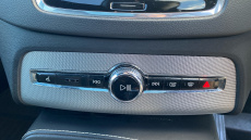 Volvo Xc90 2.0 T8 Hybrid R DESIGN Pro 5dr Geartronic Estate